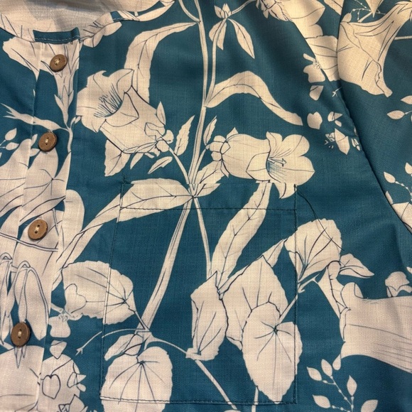 NEW Tropical Top Small Teal Blue Green White Beach Pattern Short Sleeves LiteWt - Picture 13 of 13